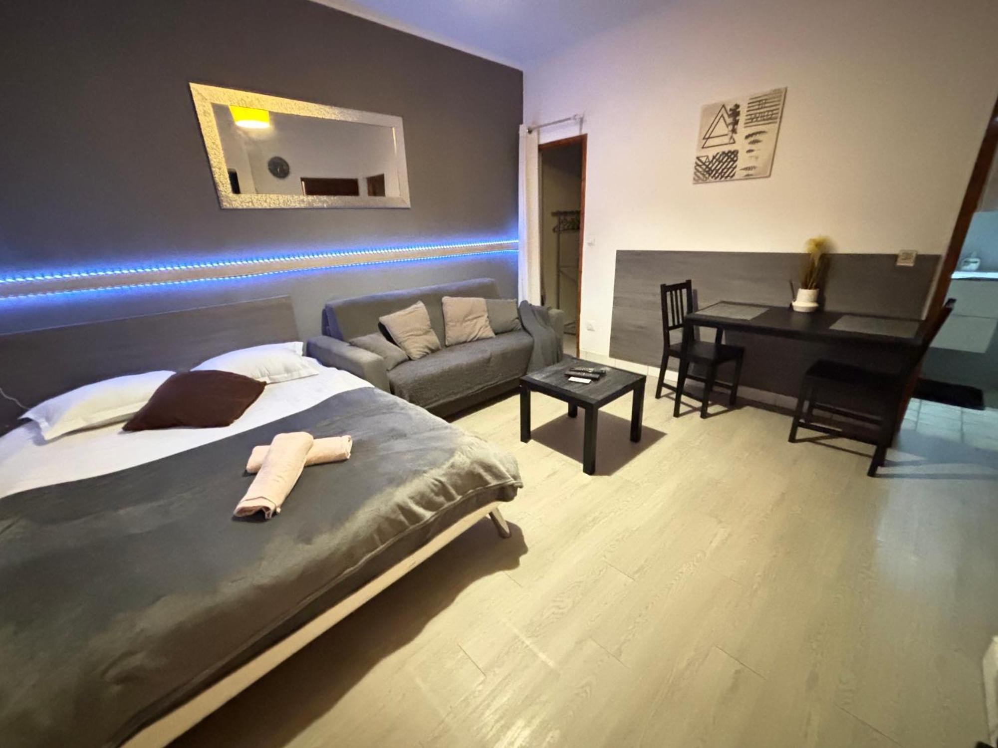 Le Lorrain Wifi Un Sejour A Part Apartment Metz Ngoại thất bức ảnh